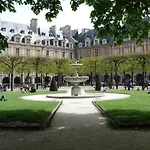 Lovely Apt In The The Heart Of La Bastille